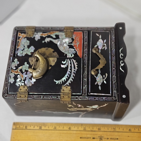 Vintage Asian Oriental Korean Black Lacquer MOP Mother of Peal Jewelry Box - Picture 12 of 13